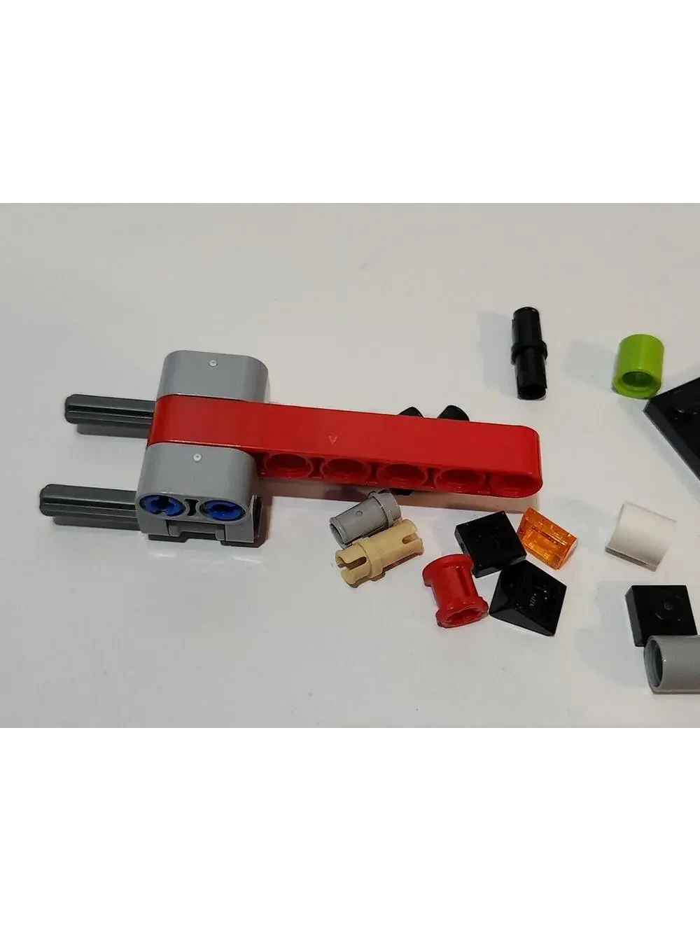 Lego 42138 Ford Mustang Shelby GT500 Extra Bricks Pieces